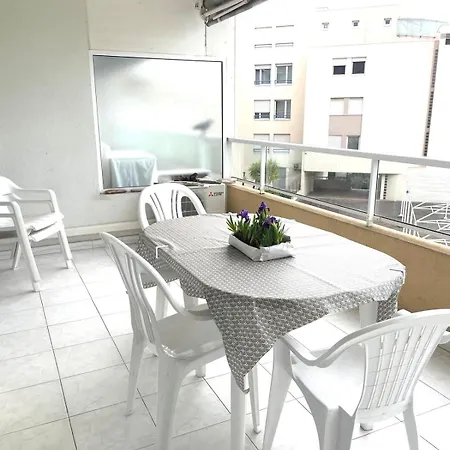 With Terrace In Apartmán *